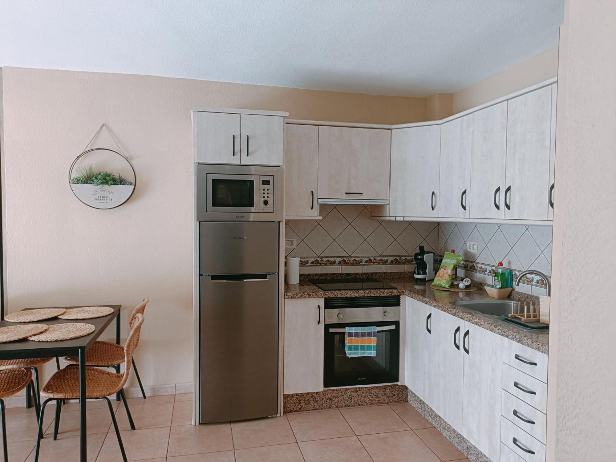 Greatly Located Apartment With Heated Pool, Los Cristianos Los Cristianos  Exterior foto