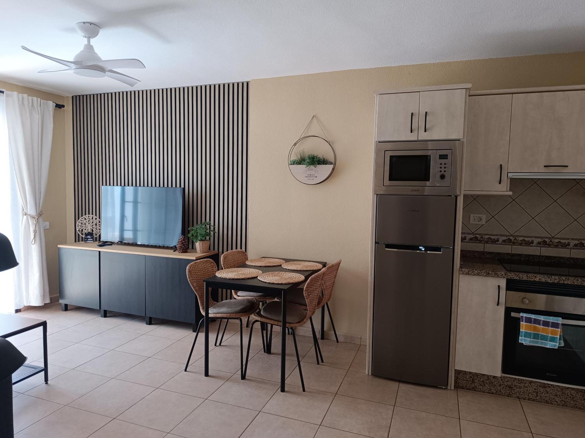 Greatly Located Apartment With Heated Pool, Los Cristianos Los Cristianos  Exterior foto